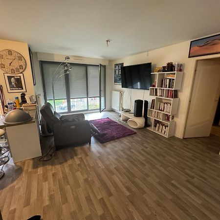 Jolie Chambre A Nanterre Prefecture Proche La Defense Arena Campus Sncf Et Paris Eksteriør bilde